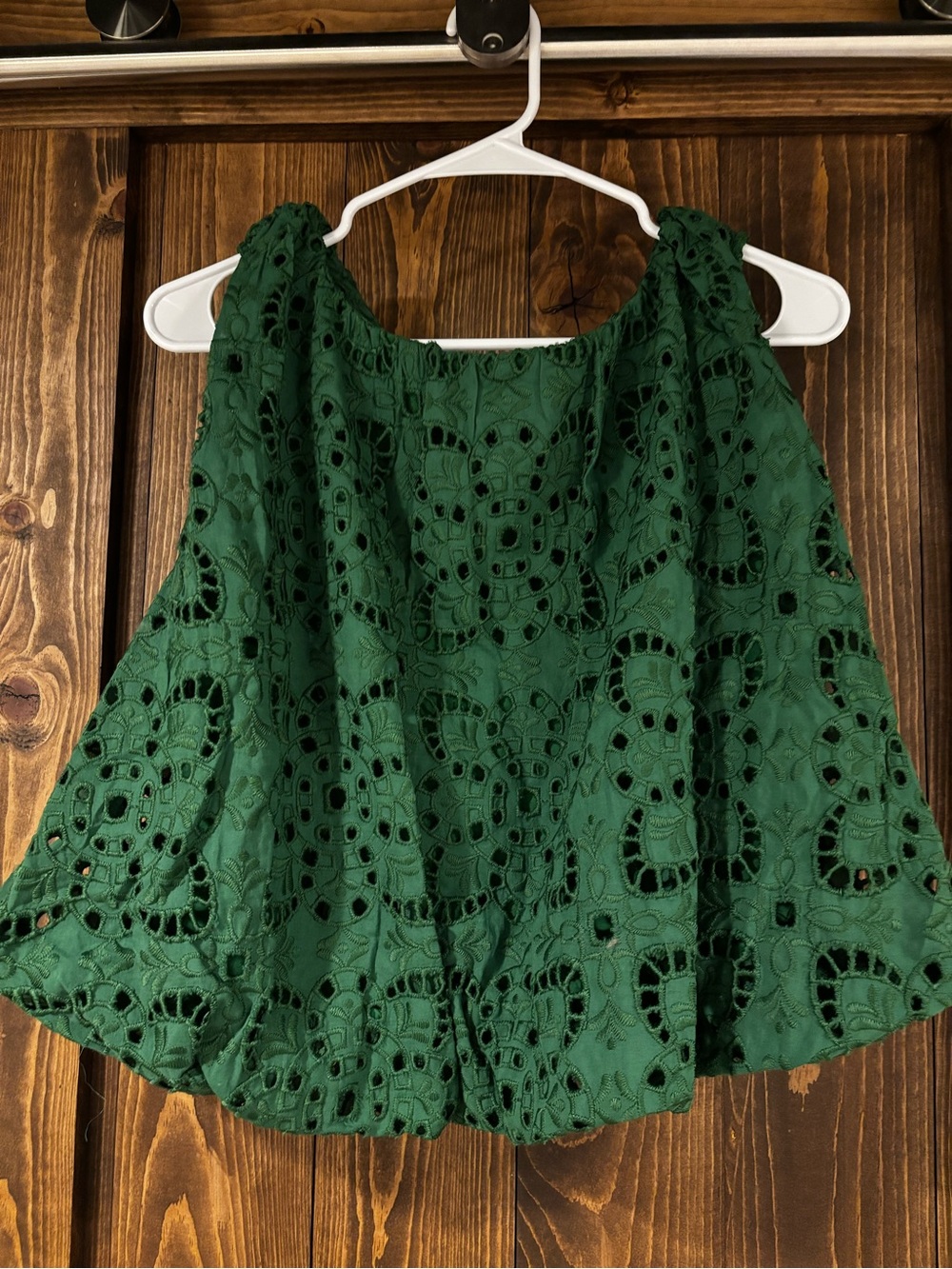 Ann Taylor Bubble Hem Eyelet Crop Tank Medium